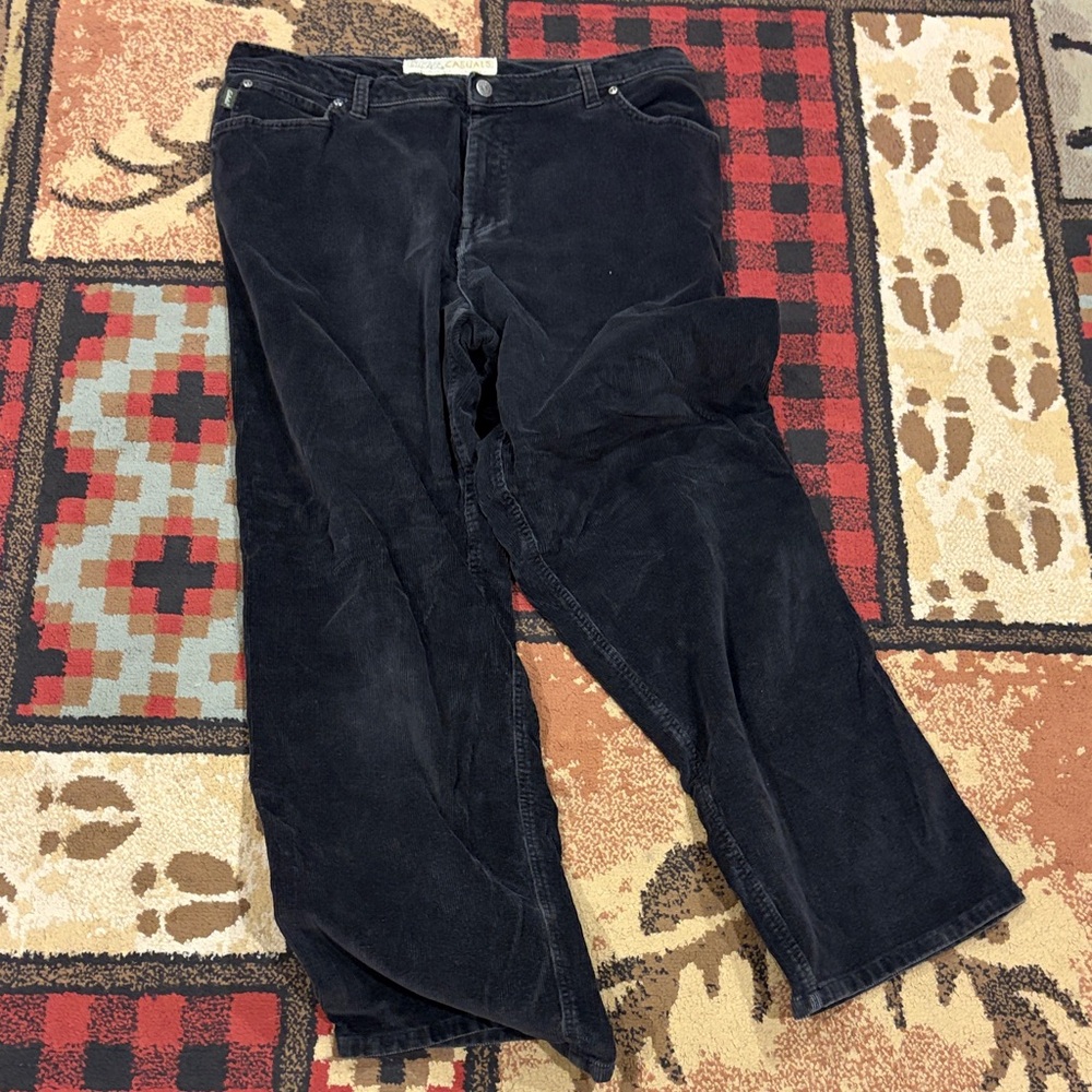 Womens vintage Cabela’s Casual corduroy pant